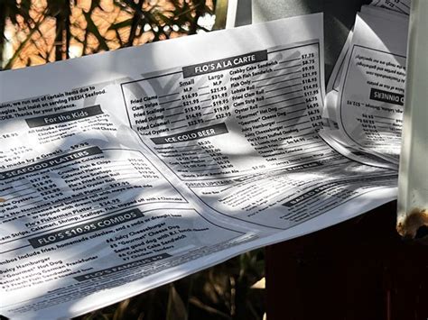 restaurant rivalry newport|Newport area seafood restaurants adapt to high supply costs.